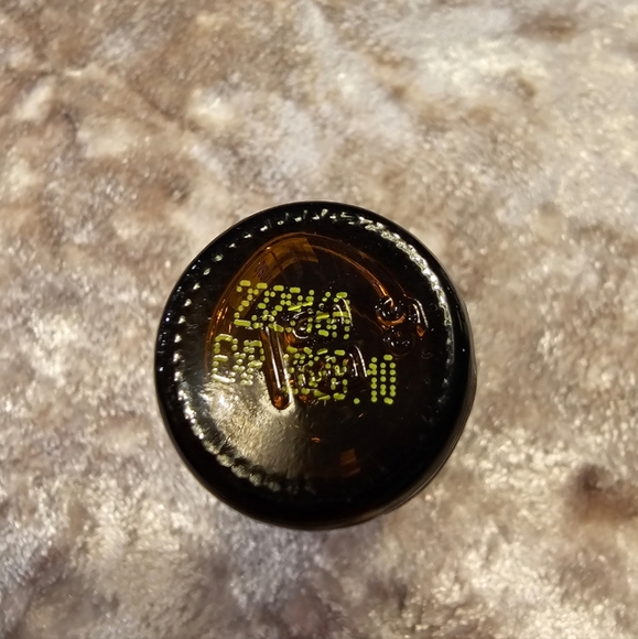 FREE Madagascar Vanilla Doterra 5ml Essential Oil NEW w/ Salt Scrub 4oz … - Picture 3 of 5